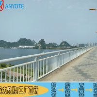 东莞桥梁防护栏 河道方木色栏杆 惠州不锈钢护栏厂