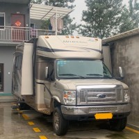 上海福特房车出租、租赁福特房车、福特房车租接送拍视频