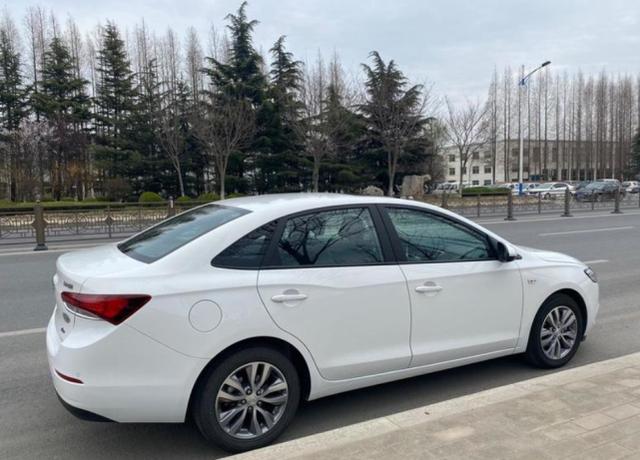 英朗图片_8.09万入手别克英朗，高速跑了420公里，一肚子话想说（别克英朗跑高速多少钱一公里）