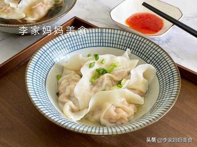 春天遇到这菜别手软，鲜嫩多汁，好吃不上火，用来包饺子特别香