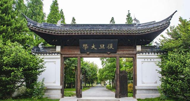 上海有什么大学_上海市有10所211大学，按照投档线排名可分为5档，上财进入第三档（上海全部40所本科投档线预测）