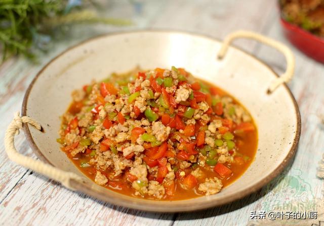 红三剁的做法_因为“三红”而得名，因为太好吃圈粉无数，做法超简单，强烈推荐