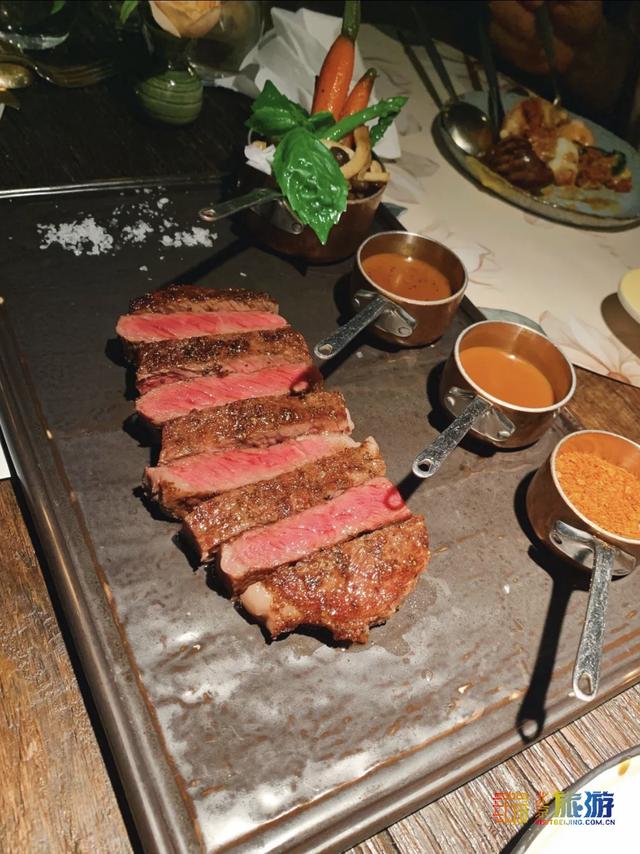 美食餐厅_鲜花、美食和幸福都在北京这些宝藏餐厅里！（北京的美食和美景）