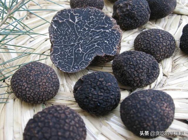 天价珍馐鱼子酱，10万欧元一份，在中国人手里，变成“白菜价”（鱼子酱四万美金）