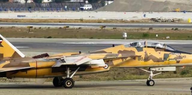 F-14突然开火，当场击落一架轰-6D，多年后战神轰炸机横空出世（歼轰7a战斗轰炸机）