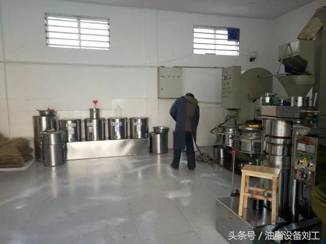 榨油机原理_开榨油坊之前你懂得如何选榨油机设备吗？（开榨油坊需要什么设备）