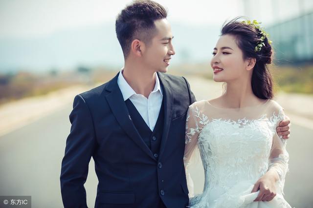 上海拍婚纱照哪家好？（上海婚纱摄影哪家好前十名排行榜）