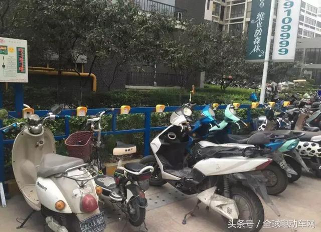 充电器维修_电动车充电器故障怎么办？新人10分钟快速维修电动车充电器！（电动车充电器常见故障及维修方法）