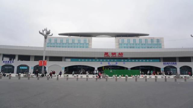 昆明车站_昆明火车站彻底大变样（昆明火车站真相）