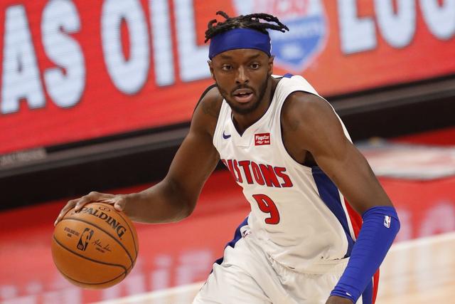 现今NBA联盟里的十大小前锋（nba顶级小前锋）