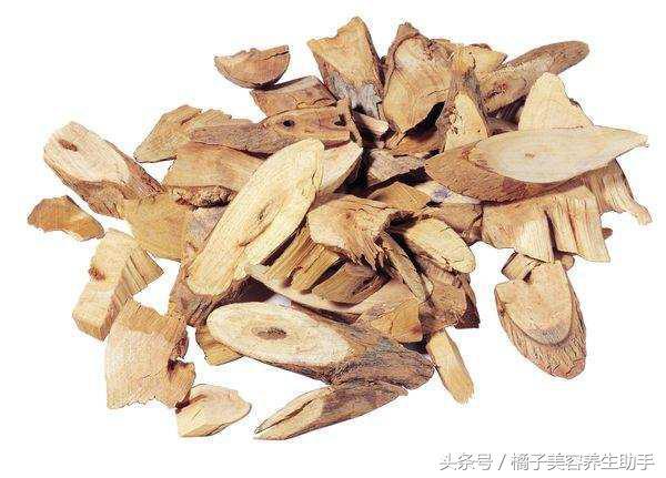 这味美容祛斑的中药，来了解它起名背后的美丽故事（祛斑中草药的药名）