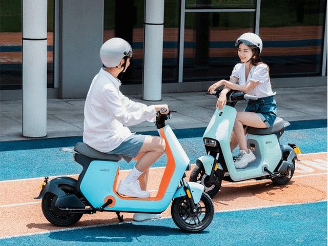 新日、绿源、小刀，同为电动车一线品牌，各自优势在哪？（爱玛小刀新日绿源哪个电动车好）