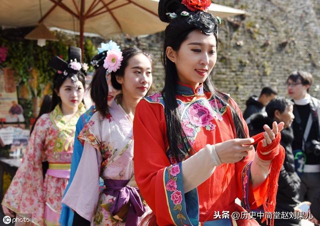 “插戴婆”一个为“古代女性”服务的特殊行业