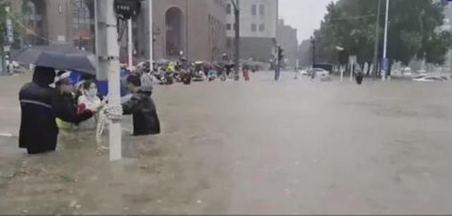 石漫滩水库_世界最大最惨烈的水库溃坝惨剧：河南“75·8”水灾，2.6万人遇难（河南75·8水库溃坝事件）