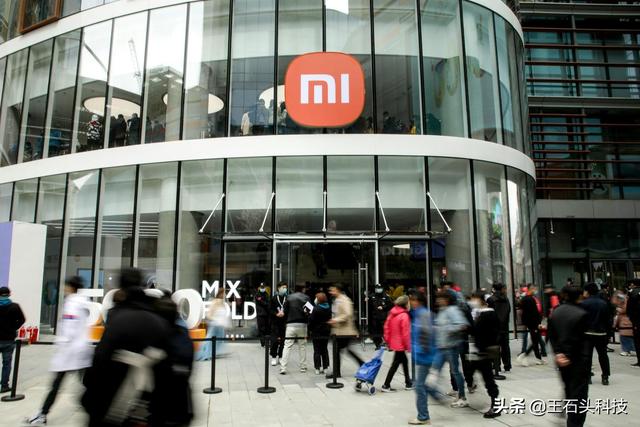 小米老板_雷军“卸任”小米公司董事长？变化越发明显，道路越加清晰（小米公司的雷军）