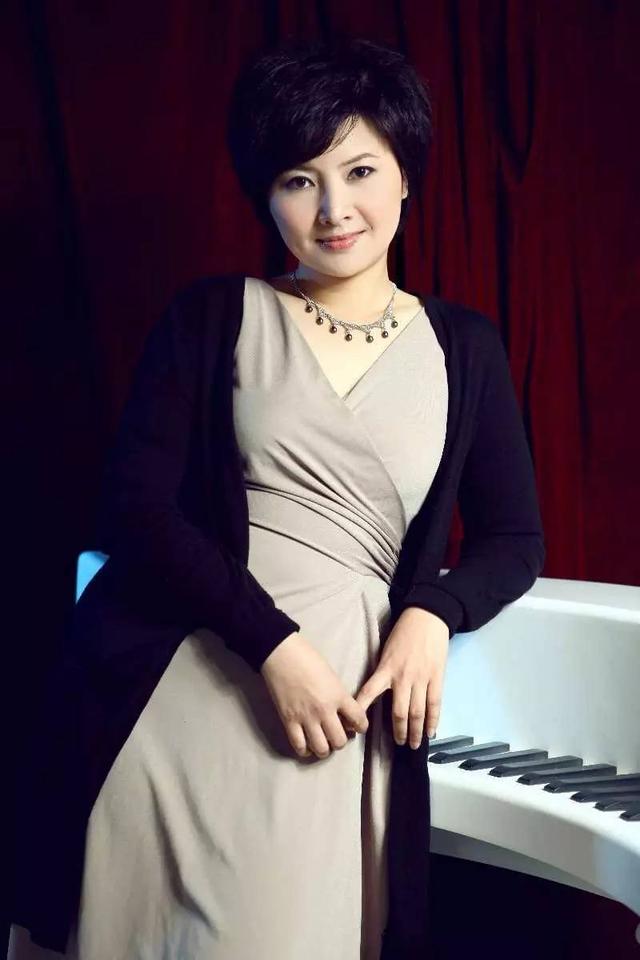鲍罗丁，为何只是“周日作曲家”（鲍罗丁是什么时期的音乐家）