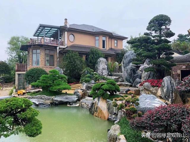 教你如何在自己的小院做个鱼池假山——千万别划走（假山鱼池放在院子什么位置）