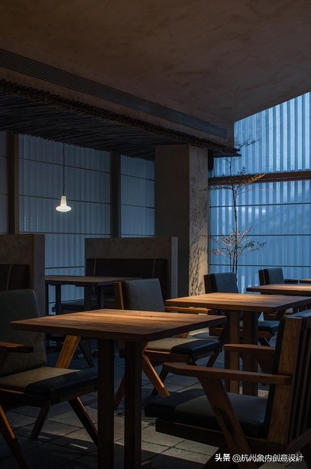 餐厅设计：私密性与开放性的动态统一（餐厅设计:私密性与开放性的动态统一与调整）