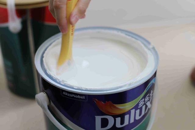 水性乳胶漆_水性漆还是乳胶漆好？老师傅详细介绍，原来很多人都想错了！