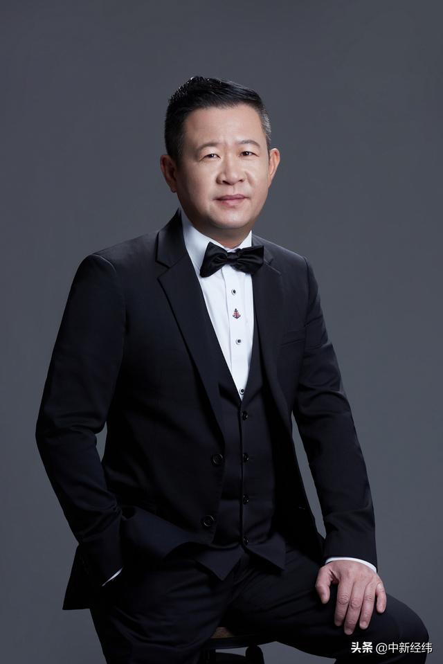 百家名企看高质量｜专访特步总裁丁水波：未来将持续积极布局“国潮”（特步九个副总裁丁水波一家）