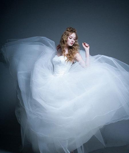 网购小礼服_如何网购婚纱 网购婚纱注意事项（网上购买婚纱需要注意什么问题）