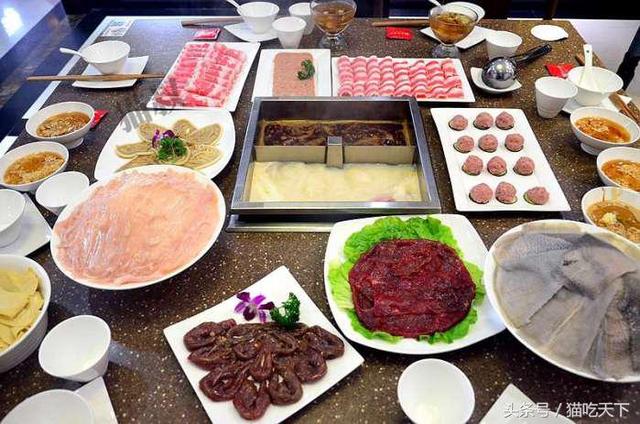 饿了别叫妈，就去皇城老妈吃火锅（皇城老妈火锅订餐电话）