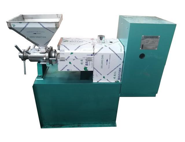 榨油机原理_便携式车载流动小型榨油机的优势也是数一数二的