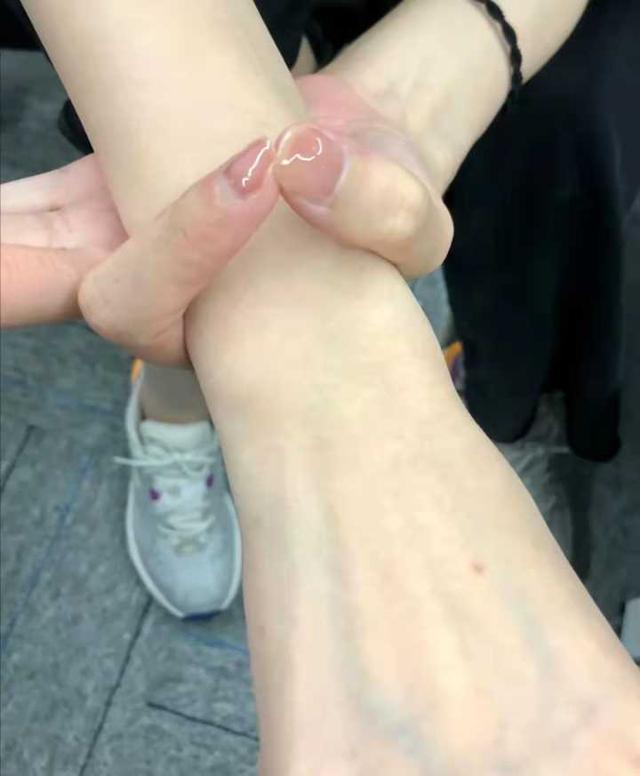 西麦麦片_最推荐的十款燕麦！健身房私教都在吃的减脂好物（健身吃哪种燕麦）