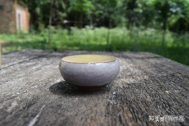 到底哪个蜂蜜质量最好？（什么样的蜂蜜品质好）