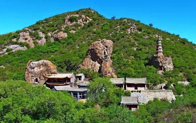 宝石塔_石中凿窟——宣化柏林寺