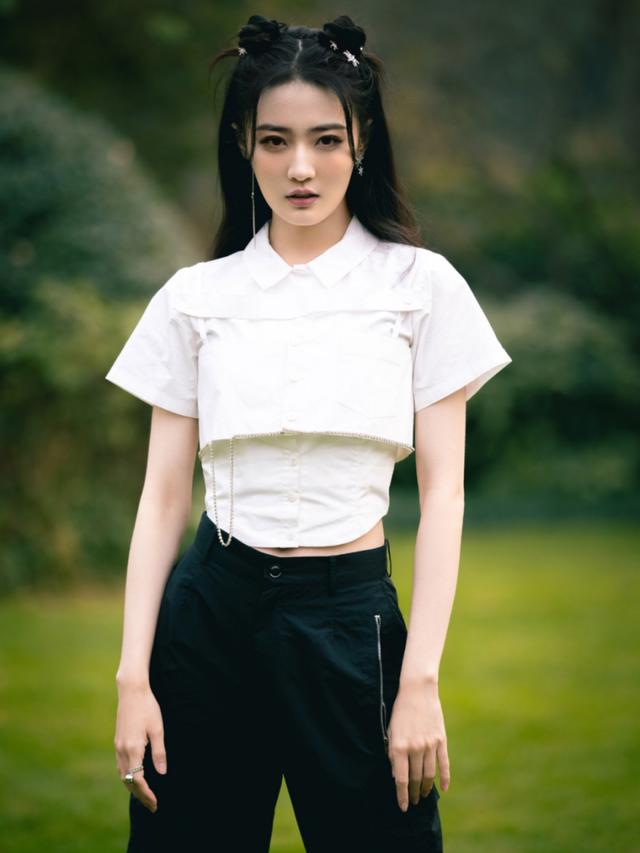 徐璐穿假两件T恤真可爱！现在流行夏装冬穿？（徐璐穿衣风格）