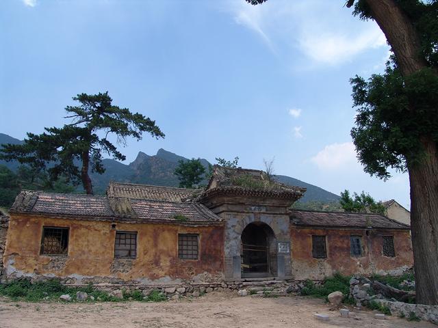 北京周边地区最沧桑的古村落——灵岳寺村（北京周边古村落有哪些）