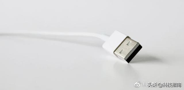 现在还有人不知道usb-a和usb-c，看图详实给你讲明白（usb c与usb a）
