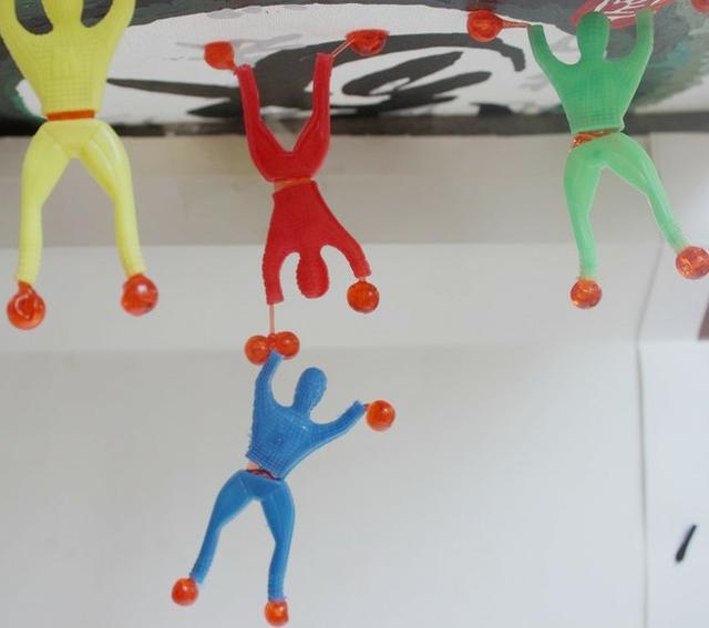 恶搞玩具_玩趣视频｜爆笑恶搞玩具，众人的反应太逗了！哈哈哈（玩具搞笑小视频）