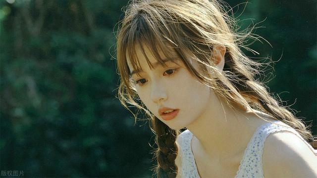 绝品家教_故事：我陪闺蜜去相亲，看到相亲对象我愣了，是分手两年的前男友（男朋友因为相亲对象和我分手）