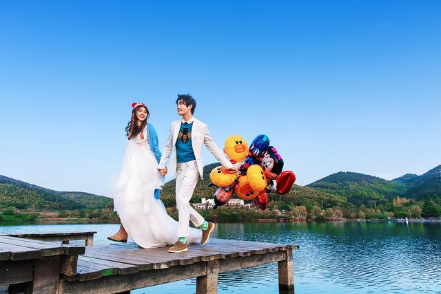 上海婚纱摄影排行榜，在上海拍婚纱照哪家婚纱摄影店比较好（上海婚纱摄影哪家好前十名排行榜）