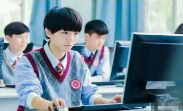 各省市“校服”类型盘点，运动风是其中一种，看看你喜欢哪个类型（运动风校服款式图）