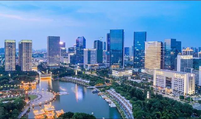 出海不易 中小微外贸企业如何破浪前行（小微外贸企业发展现状与对策分析）
