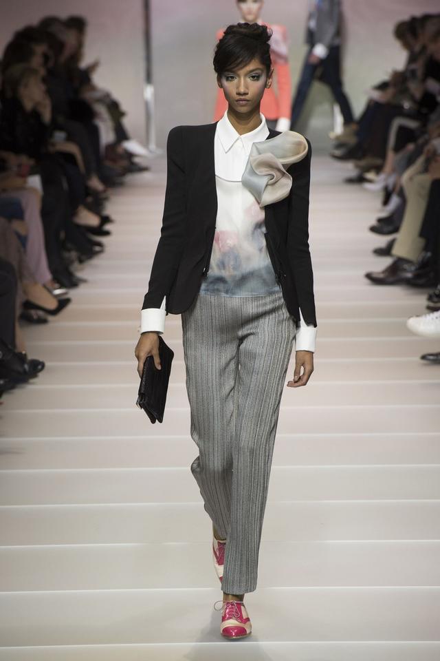 高冷职场诱惑：Armani2018春女装秀场合辑（魅力时装秀,时尚女装）
