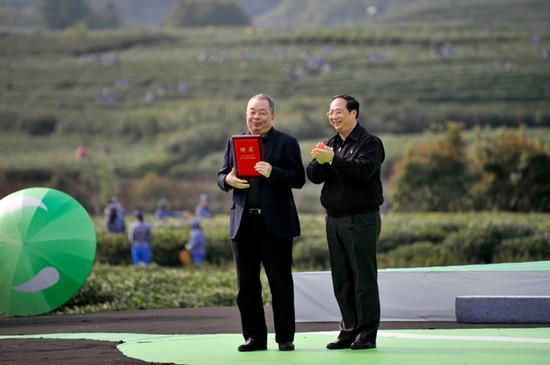 龙坞茶镇_龙坞茶镇新亮相！“宋卫平镇长”履职后的首个作品啥样