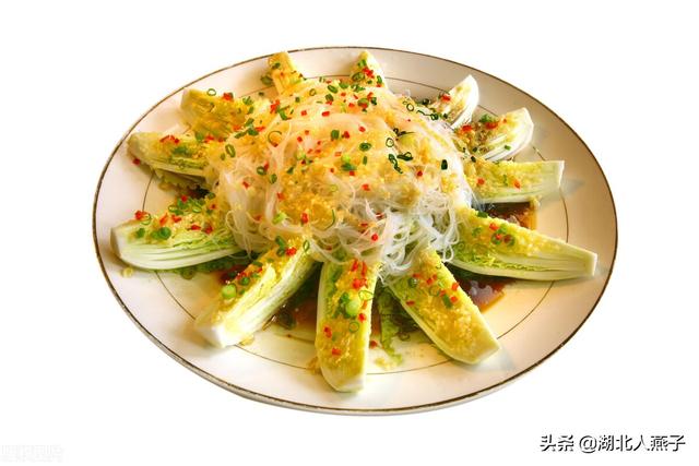 广东人的年夜饭菜谱，12道粤菜，3素9荤，每道菜都是广东人的最爱（广东年夜饭必备的十二道菜）