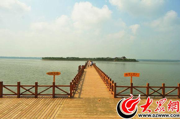 浮龙湖生态旅游景区获评国家4A级旅游景区（浮龙湖生态旅游区图片）