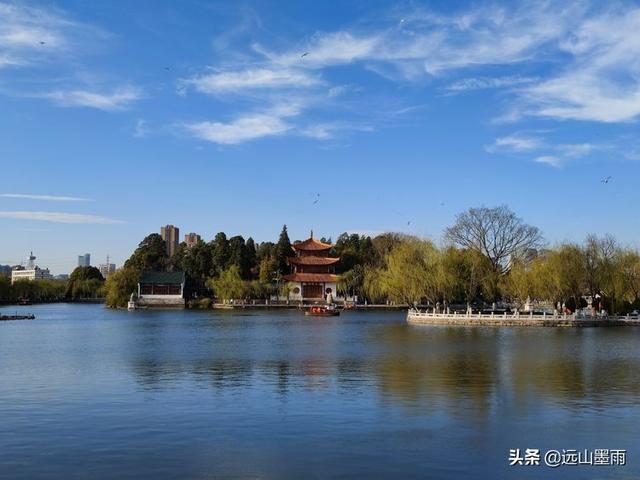 周末徒步、环滇池草海行，遇见昆明人的“面朝大海、春暖花开”（昆明旅游海边）
