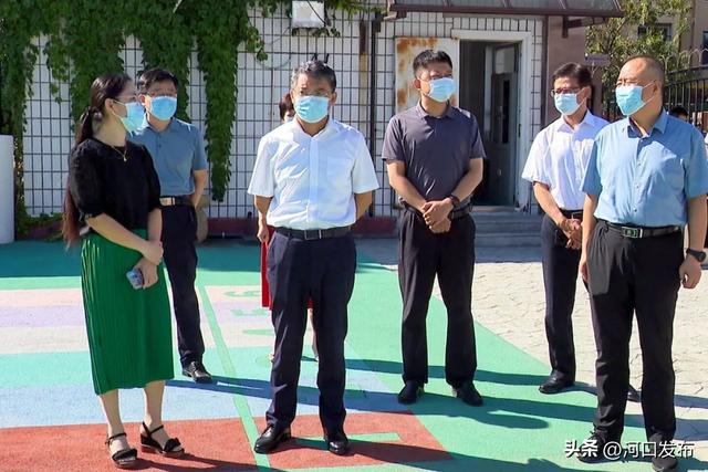 赵书刚、李宝分路带队开展2022年教师节走访慰问活动
