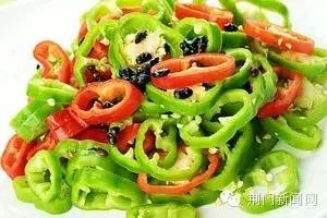 荆门有家餐馆的菜单太牛了，你见过吗？（荆门好吃的餐馆）