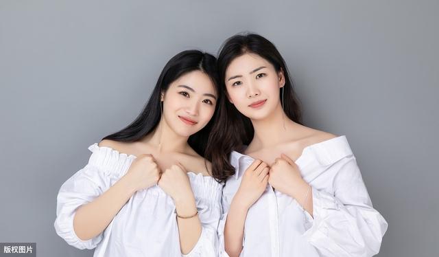 两个美女开的洗鞋护理店，一个月挣20万，创业经验分享（洗鞋子赚钱么）