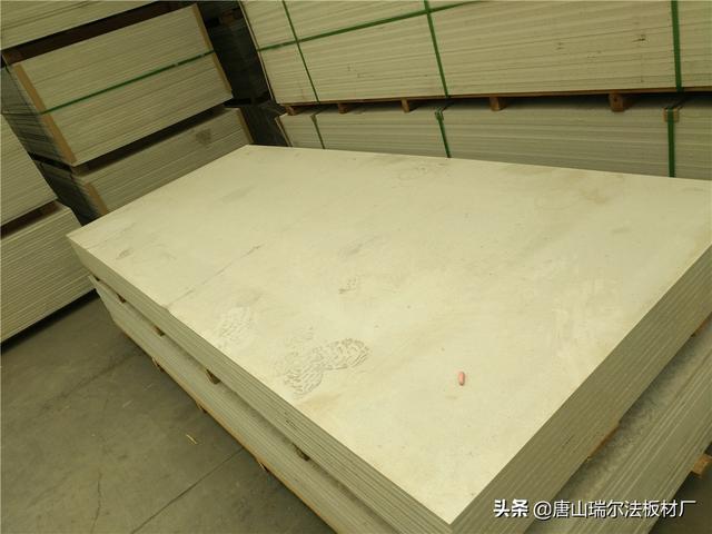 埃特板是什么材质做的？（埃特板跟硅酸钙板有什么区别）