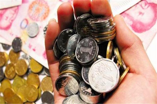 一个人5000元本金开始创业，做什么可以一年挣到20万呢？（一万元能创业做什么呢）