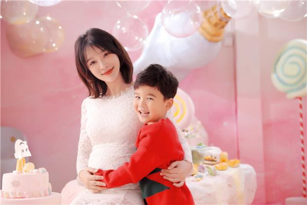 导演陆川与央视主持人胡蝶二胎得女，再次选择禧月阁月子中心