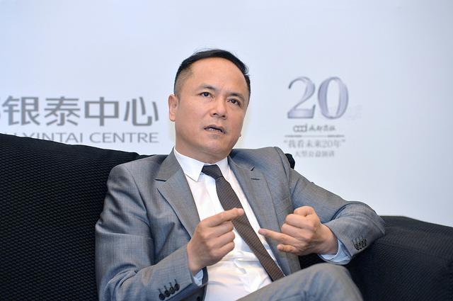 沈国军_又一大佬遭限高，坐不了飞机！身家354亿，娶小20岁女星为妻